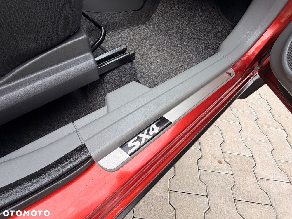 Suzuki SX4 1.6 VVT 4x4 Style - 11