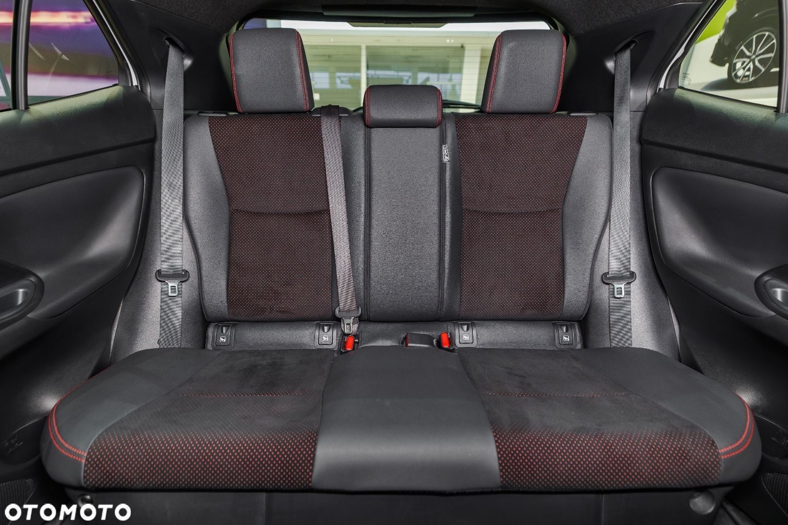 Toyota Yaris Cross - 16