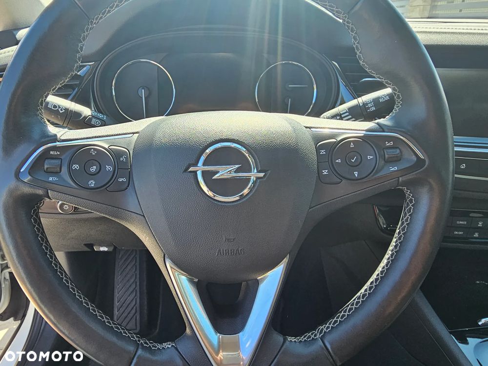 Opel Insignia 2.0 CDTI Cosmo S&S - 12