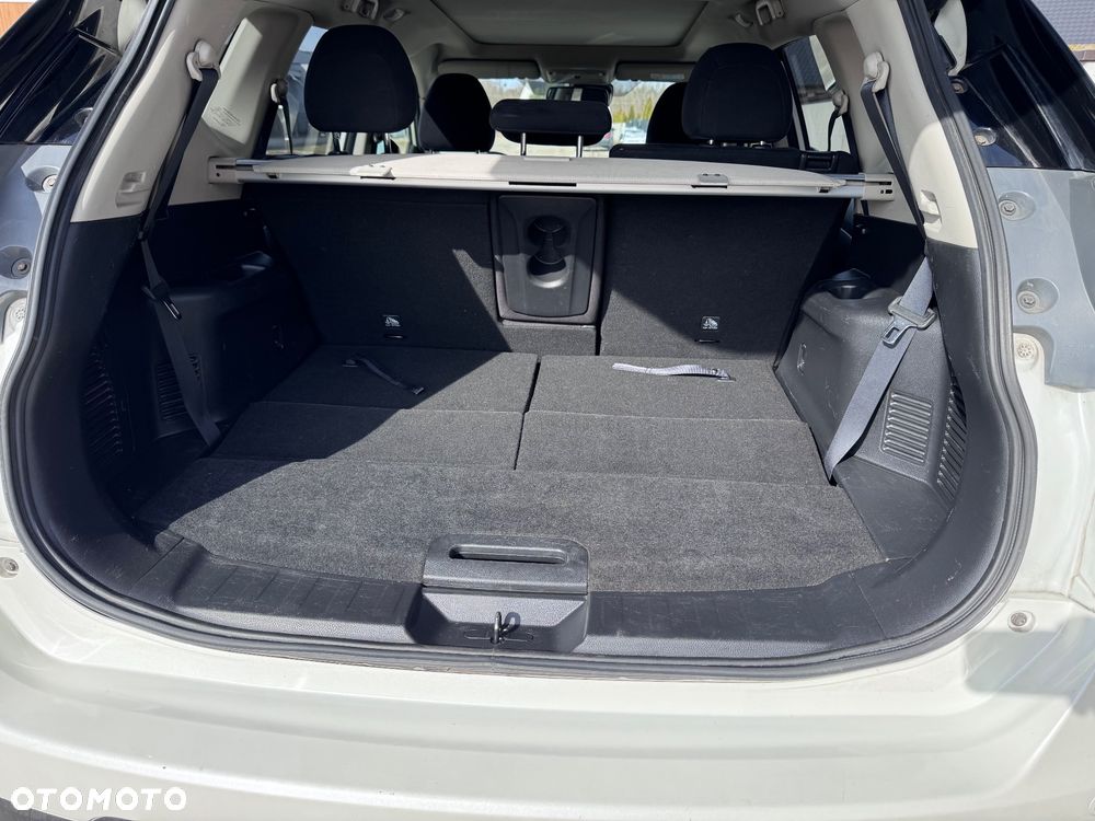 Nissan X-Trail 1.6 DCi N-Connecta 2WD Xtronic 7os - 2