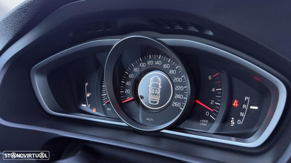 Volvo V40 - 22