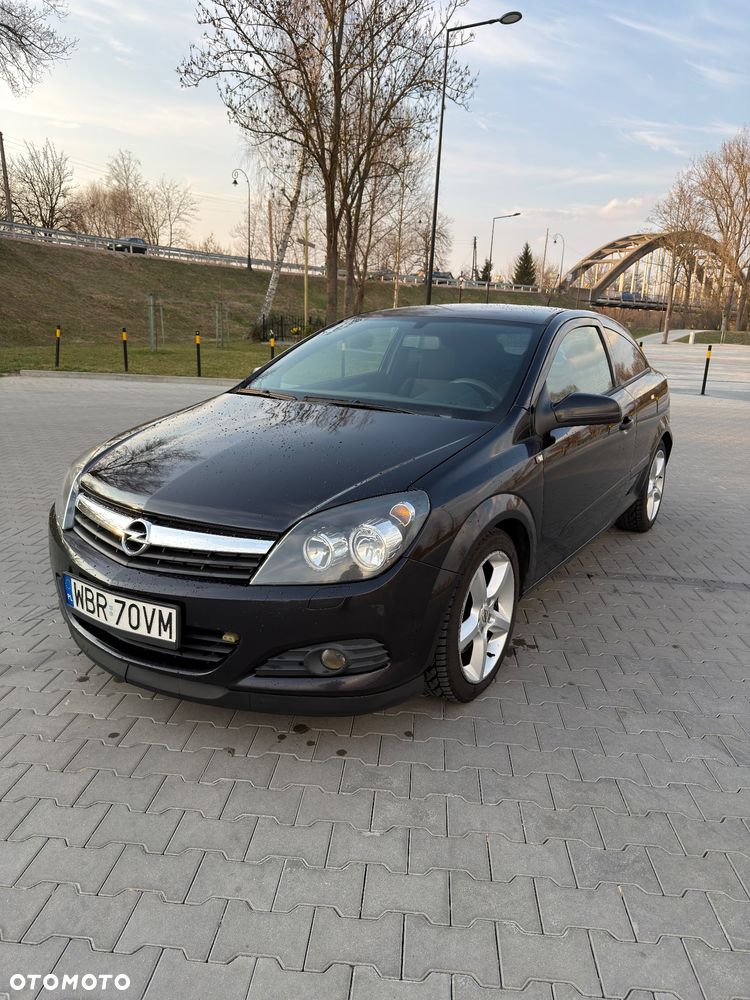 Opel Astra 2.0 Turbo Sport - 1