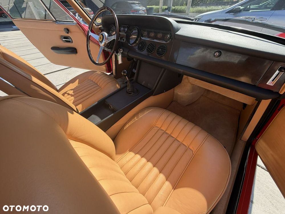 Ferrari 330 - 22