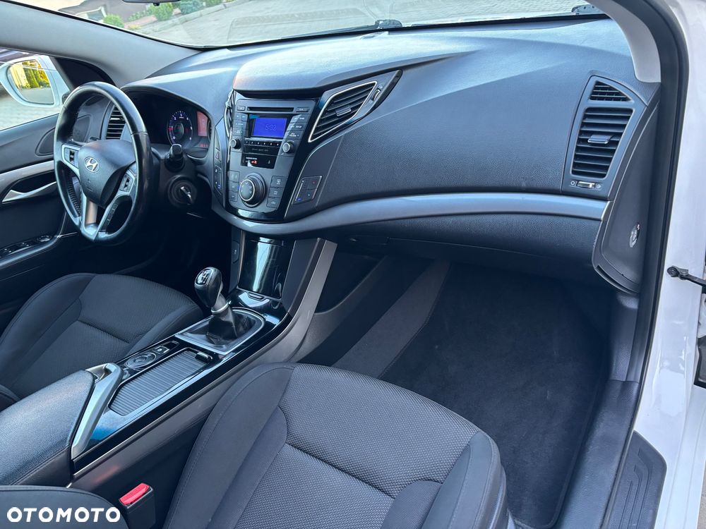 Hyundai i40 1.7 CRDi Comfort + - 16