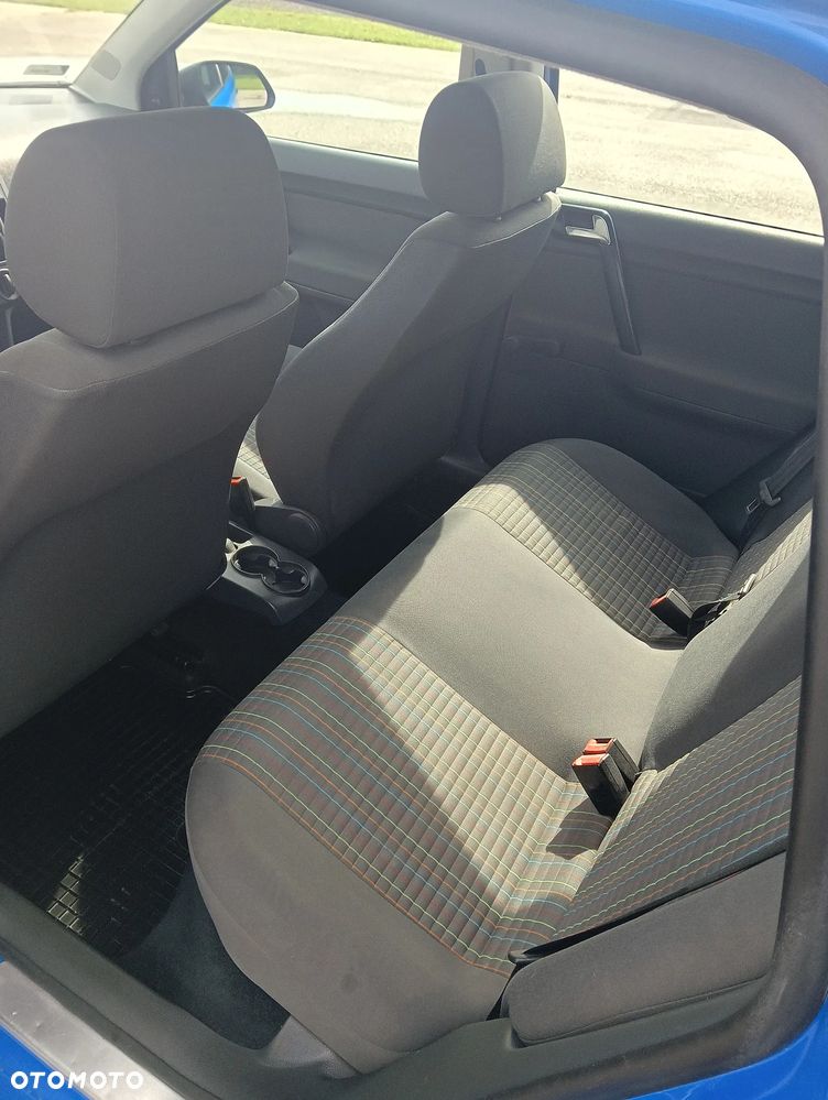 Volkswagen Polo - 15