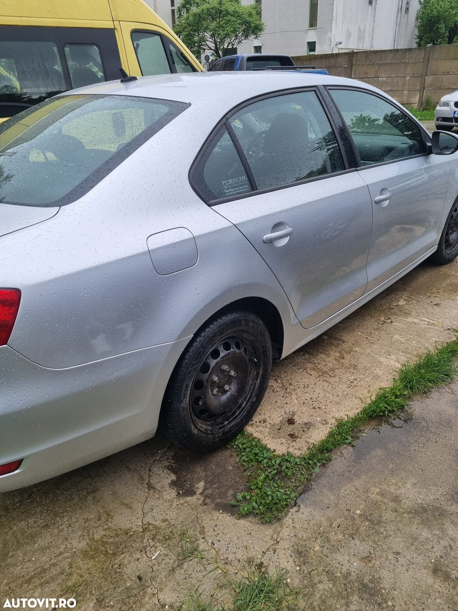 Volkswagen Jetta 1.6 TDI DPF Trendline - 3