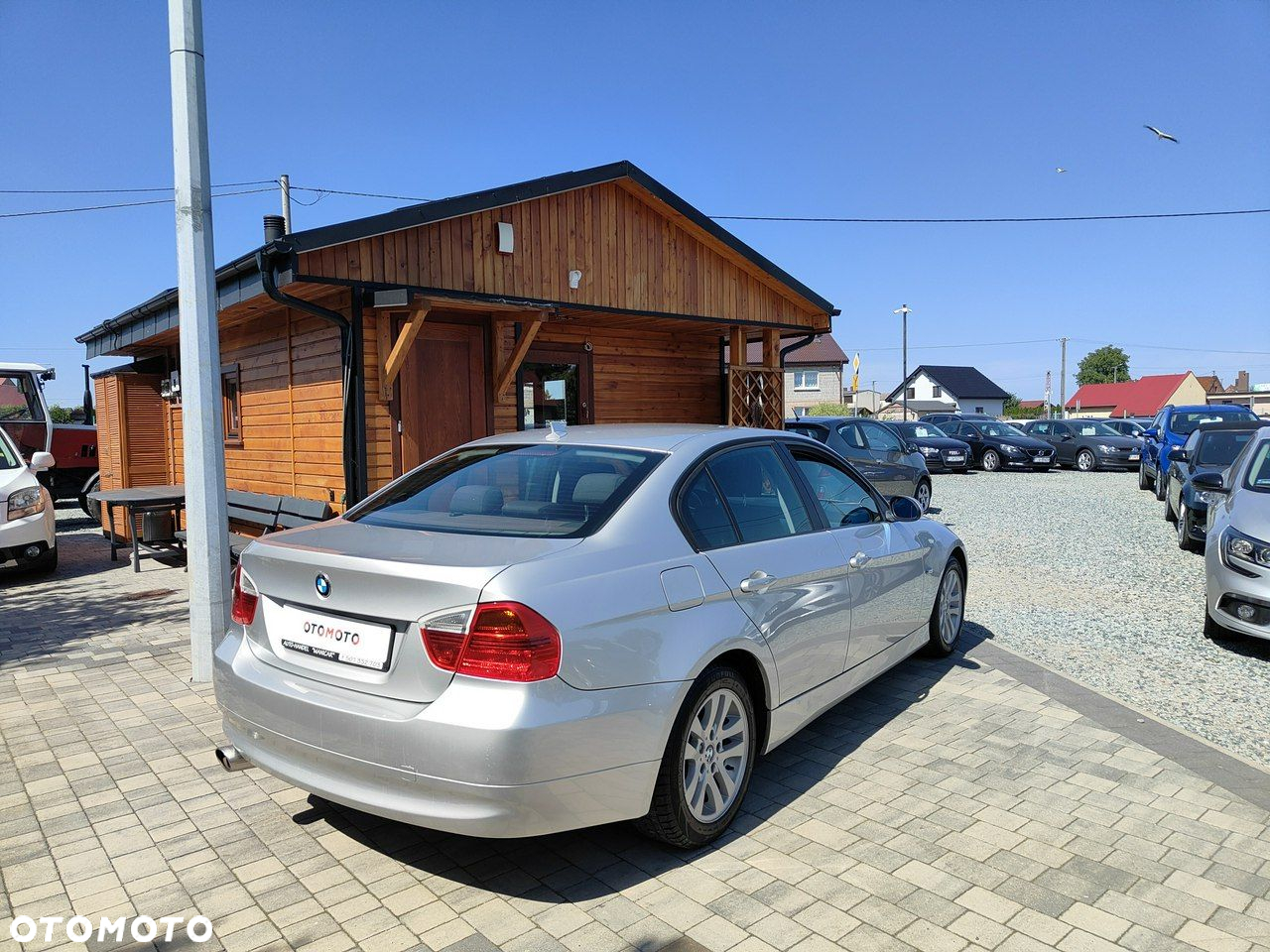 BMW Seria 3 318i - 5