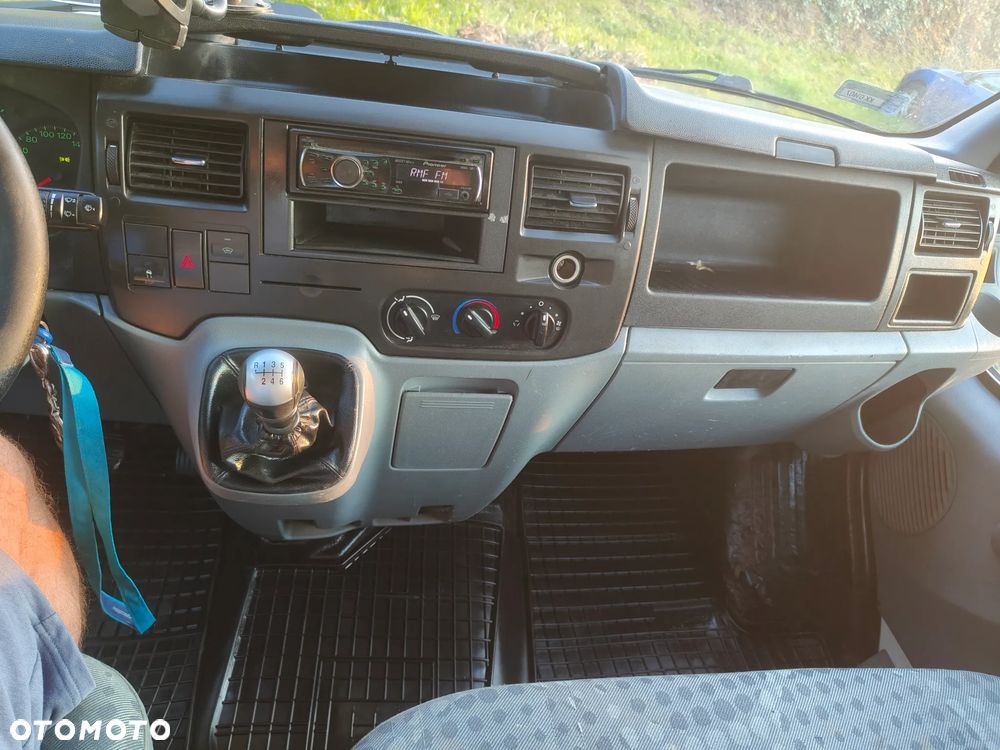 Ford TRANSIT - 11