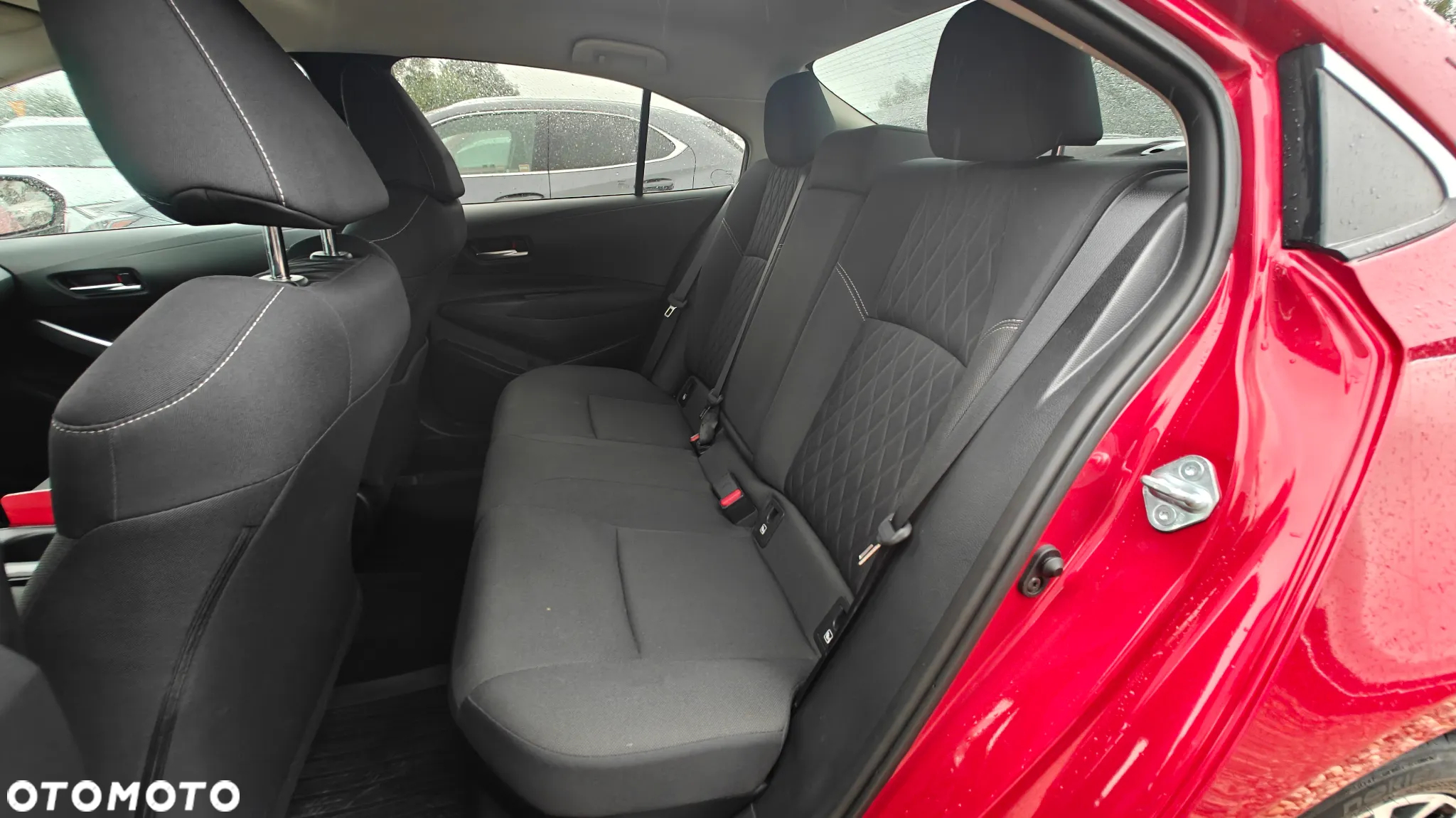 Toyota Corolla 1.8 Hybrid Comfort - 14