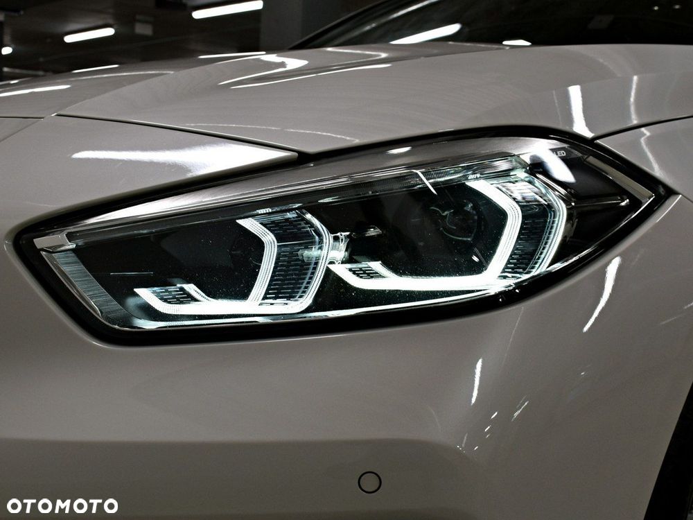 BMW Seria 1 118i Advantage - 24