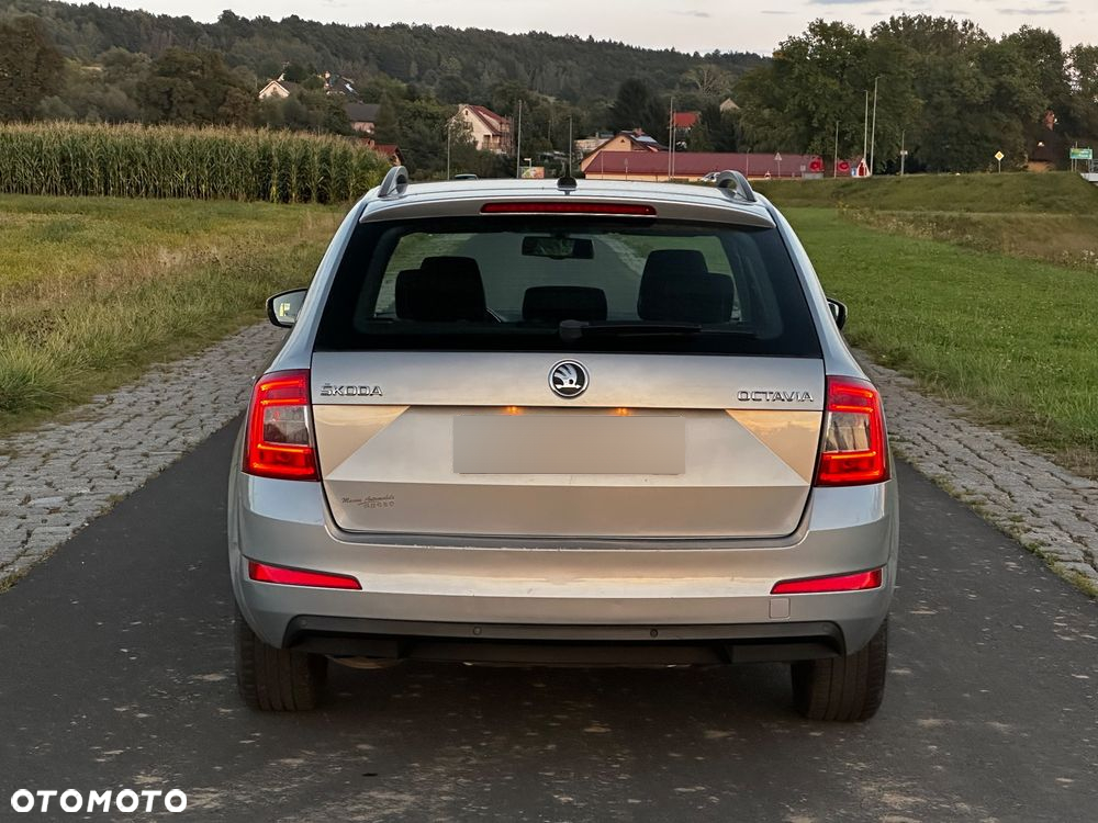 Skoda Octavia 2.0 TDI Ambition DSG - 7