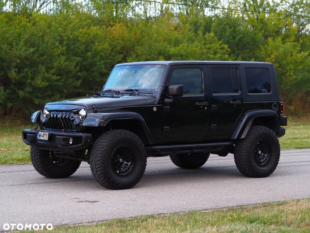 Jeep Wrangler Unlimited 3.8 Automatik Sahara - 2
