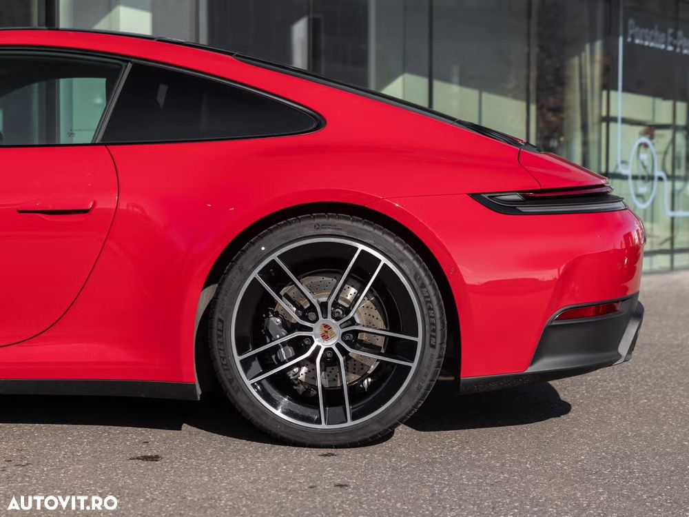 Porsche 911 Carrera PDK - 23