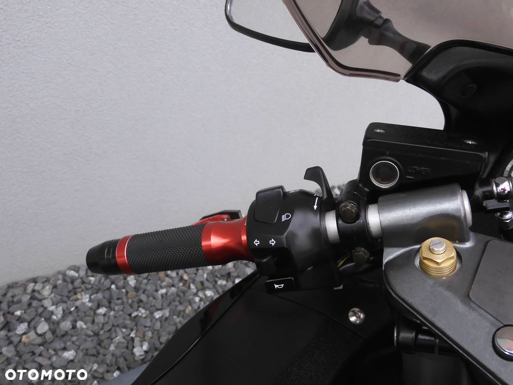 Suzuki Hayabusa - 12
