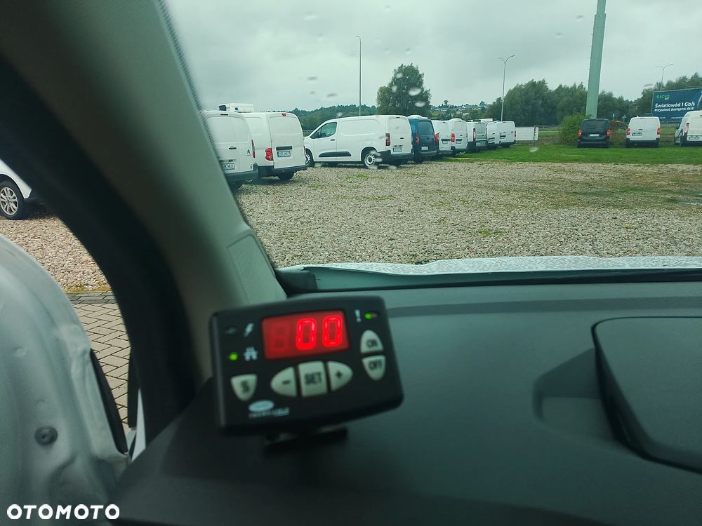 Renault Express Van Dokker  Nowa Izoterma Chłodnia Mroźnia minus 20 stopni Carrier 220V grzejący Salon PL  Leasing Kredyt Najem DMC 2T - 23