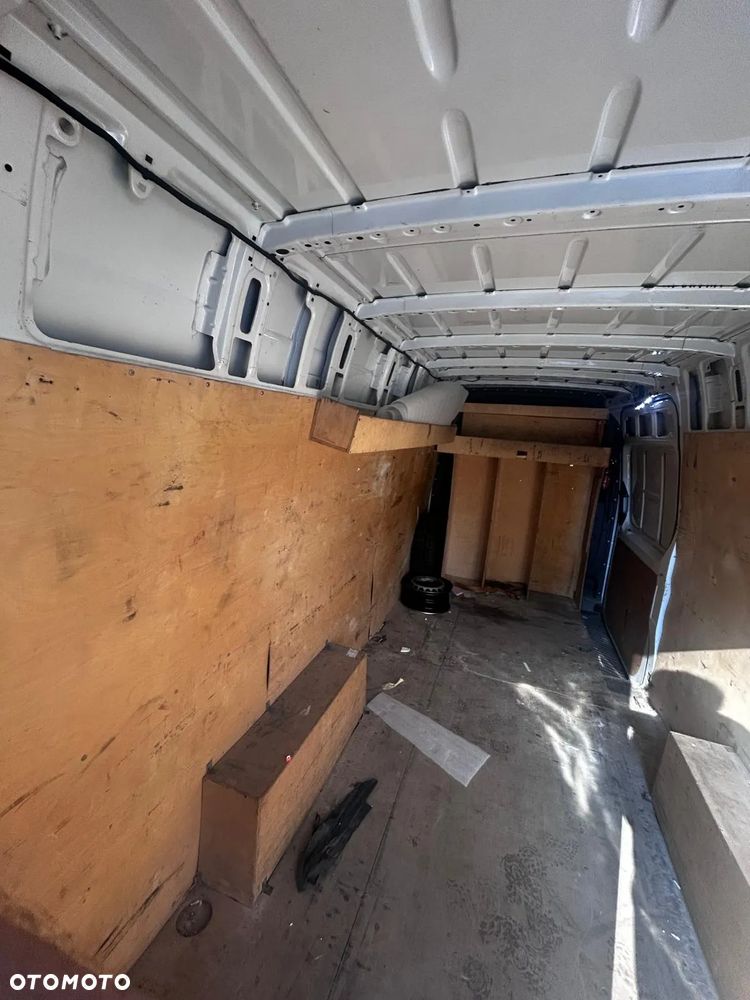 Mercedes-Benz SPRINTER - 14