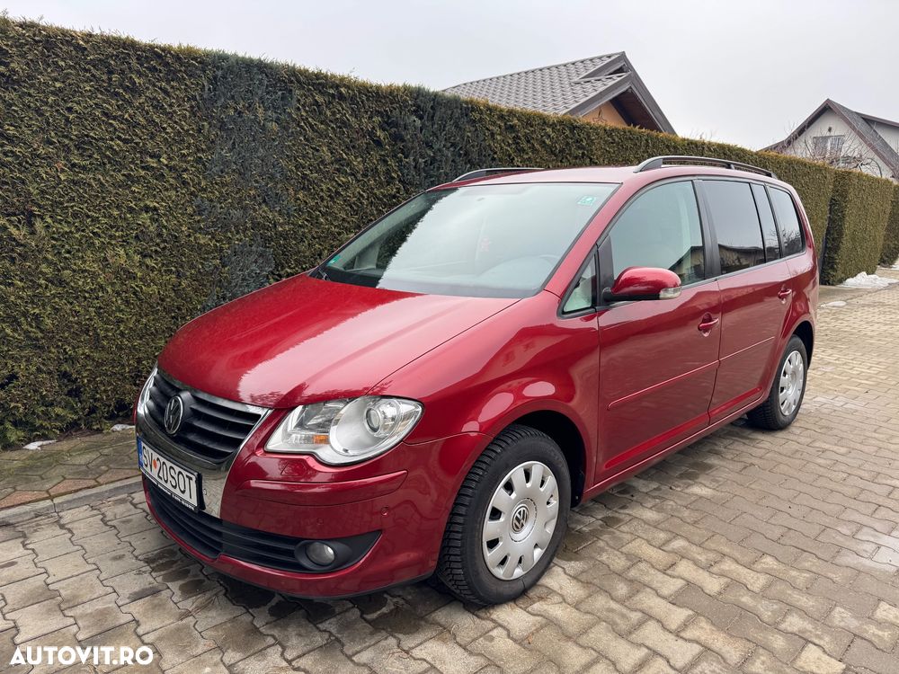 Volkswagen Touran - 1