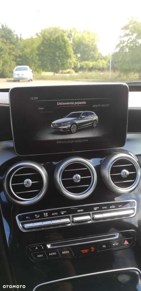 Mercedes-Benz Klasa C 220 d 4Matic 7G-TRONIC AMG Line - 36