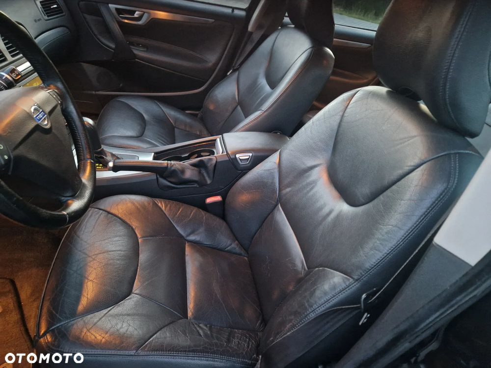 Volvo V70 2.4 D DPF Edition Comfort - 28