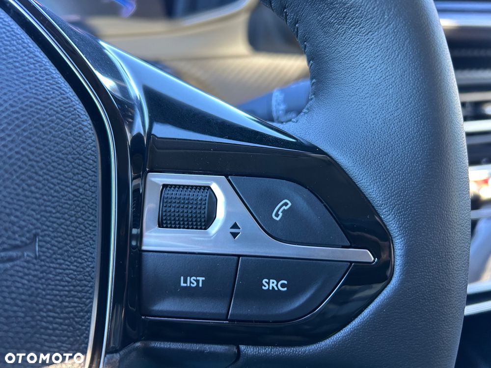 Peugeot 208 1.2 PureTech Allure S&S - 24