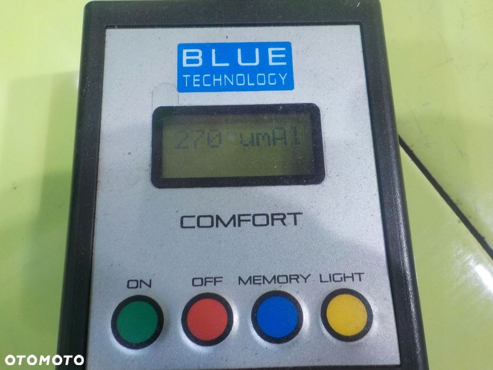 MERCEDES CLS W219 3.0 CDI 07r 5D maska - 10