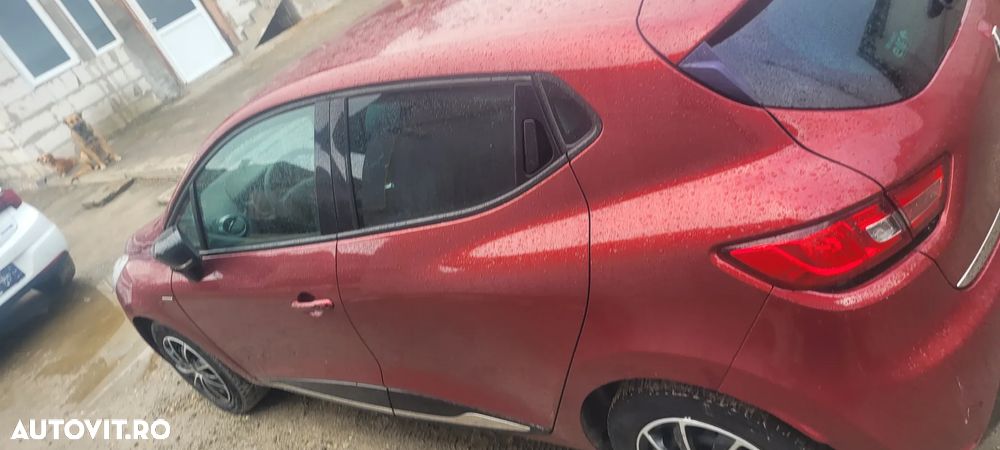 Dezmembrez renault clio 1.2l benzina an 2017 - 2