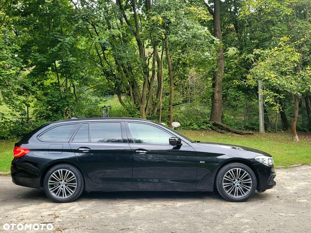 BMW Seria 5 520d xDrive Sport Line sport - 4