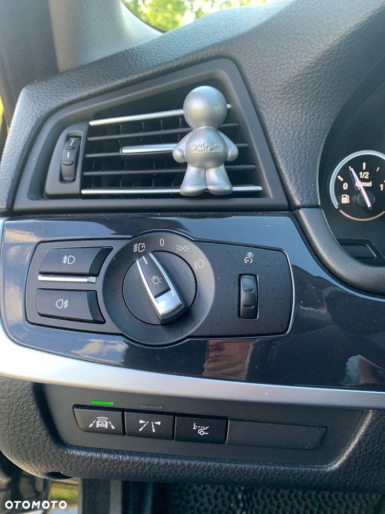 BMW Seria 5 520d Luxury Line - 16