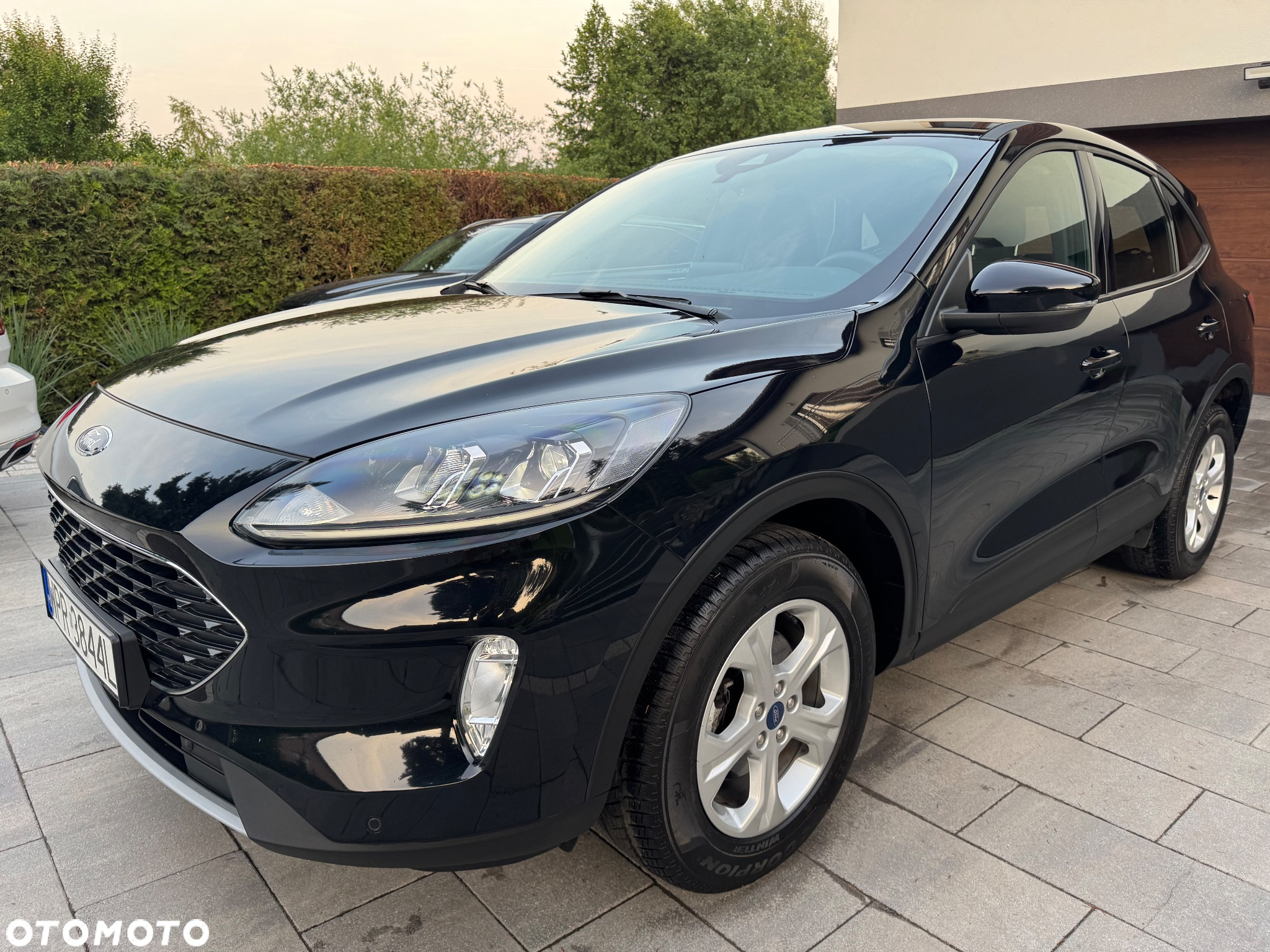 Ford Kuga - 2