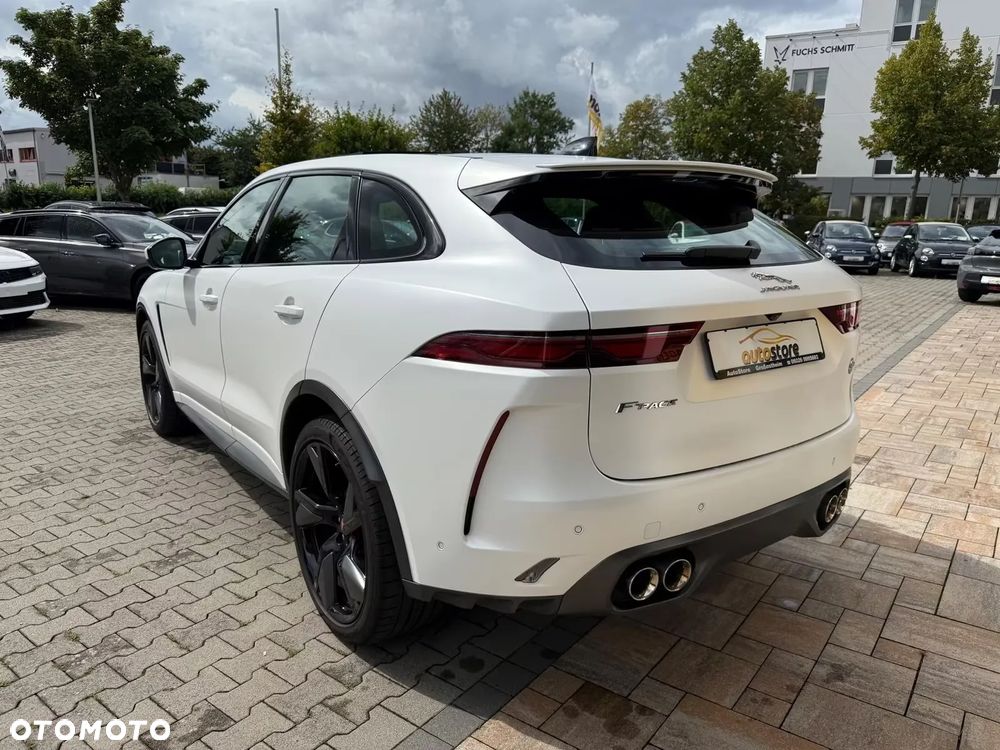 Jaguar F-Pace P550 AWD SVR - 2