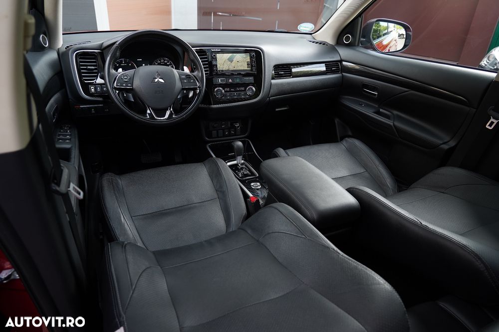 Mitsubishi Outlander 2.2 DI-D 4WD Automatik Diamant Edition - 10