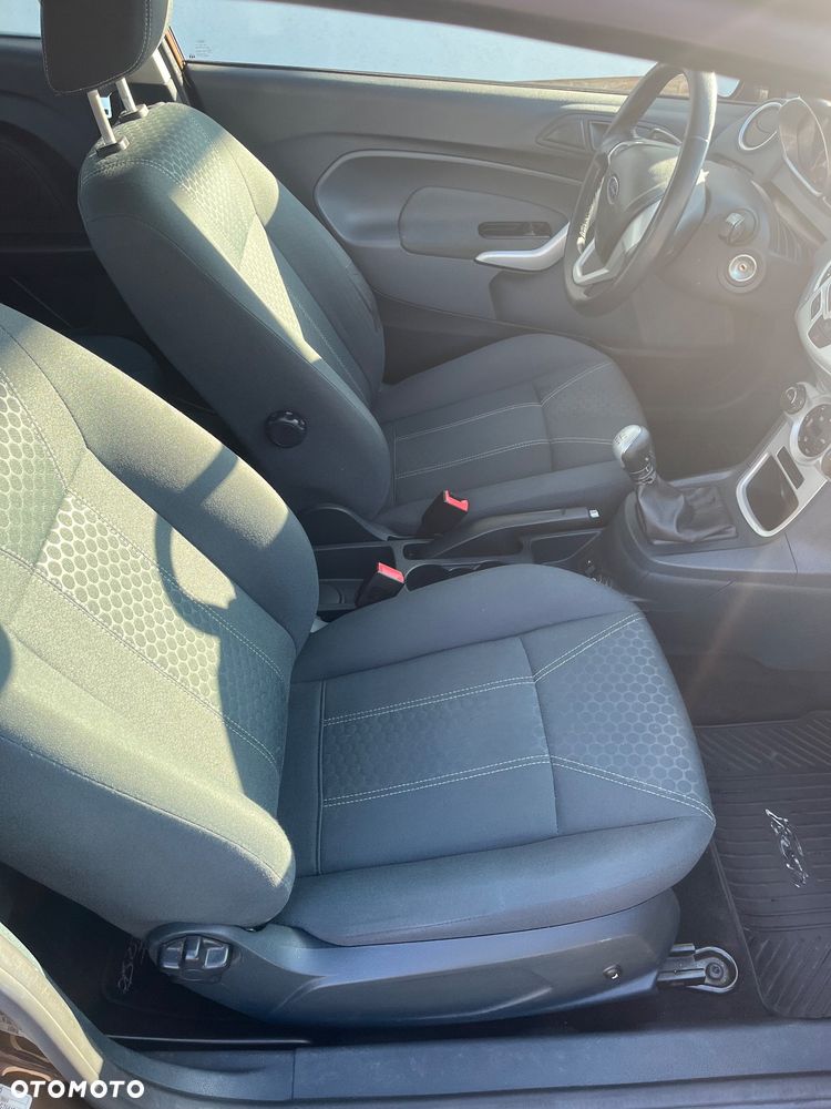 Ford Fiesta 1.4 Titanium EU6 - 13