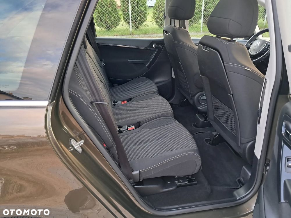 Citroën C4 Picasso THP 155 EGS6 Exclusive - 24