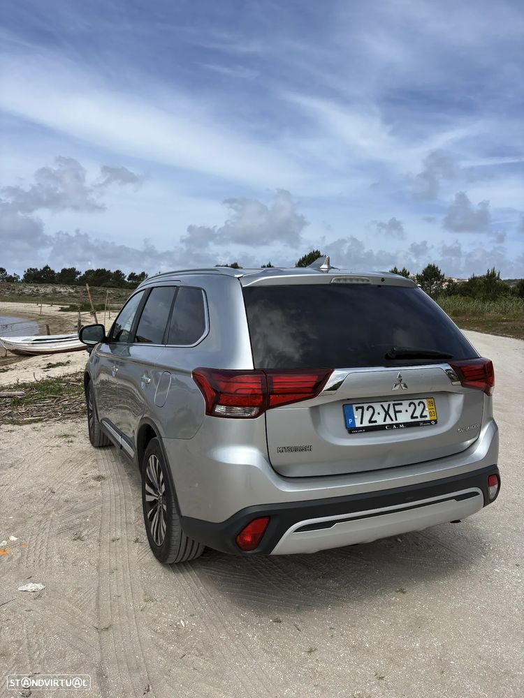 Mitsubishi Outlander 2.0 Kaiteki CVT - 4