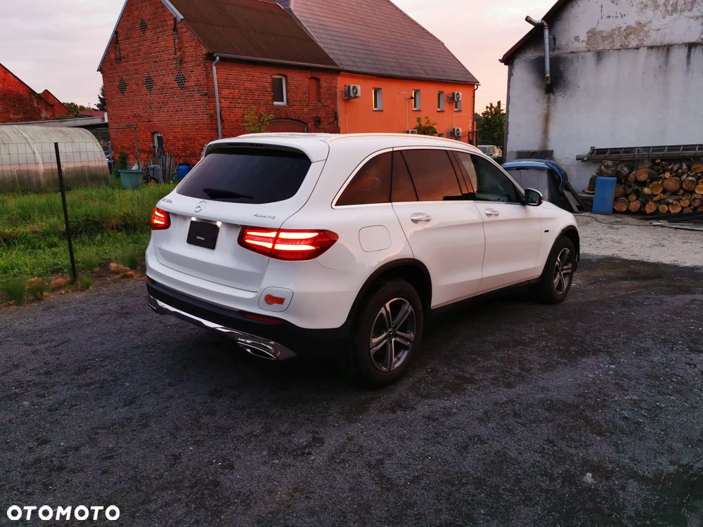 Mercedes-Benz GLC - 4