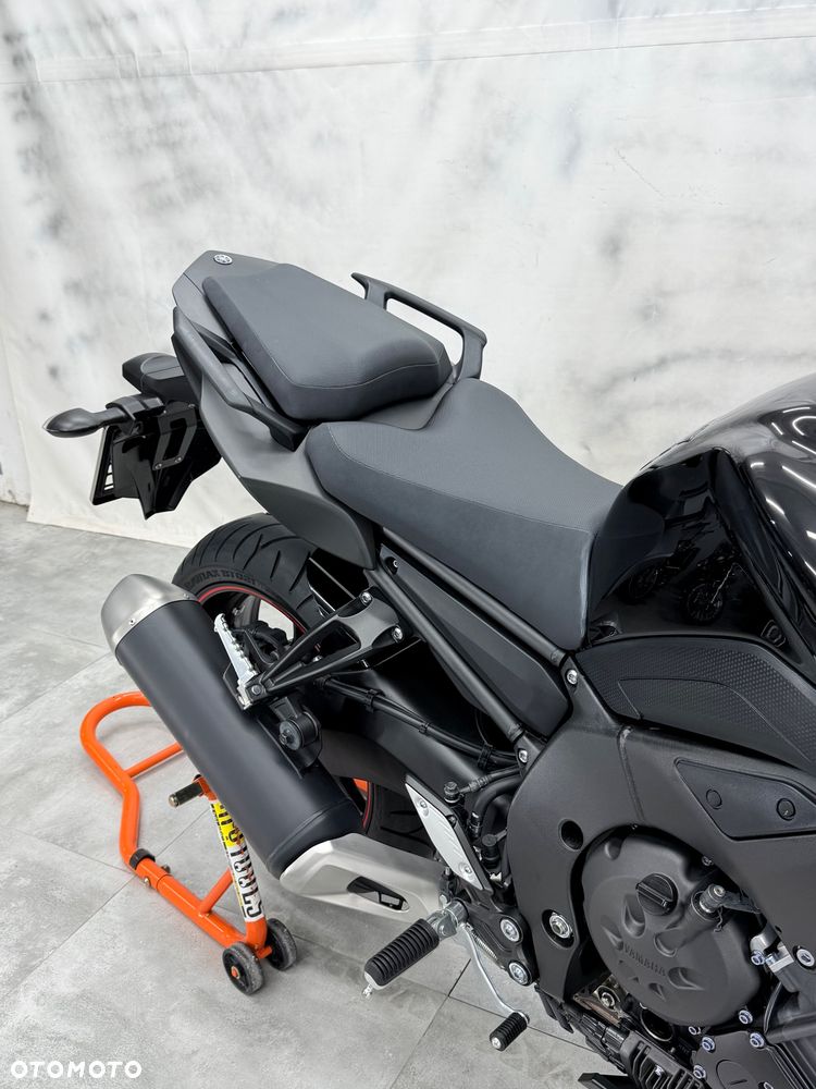Yamaha FZ8 - 25