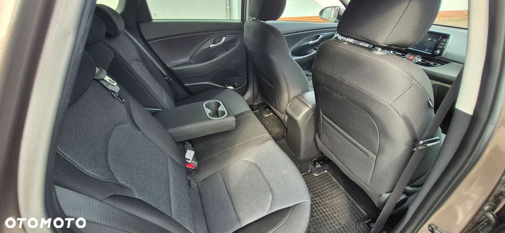 Hyundai i30 1.5 T-GDI 48V-Hybrid EDITION 30 - 12