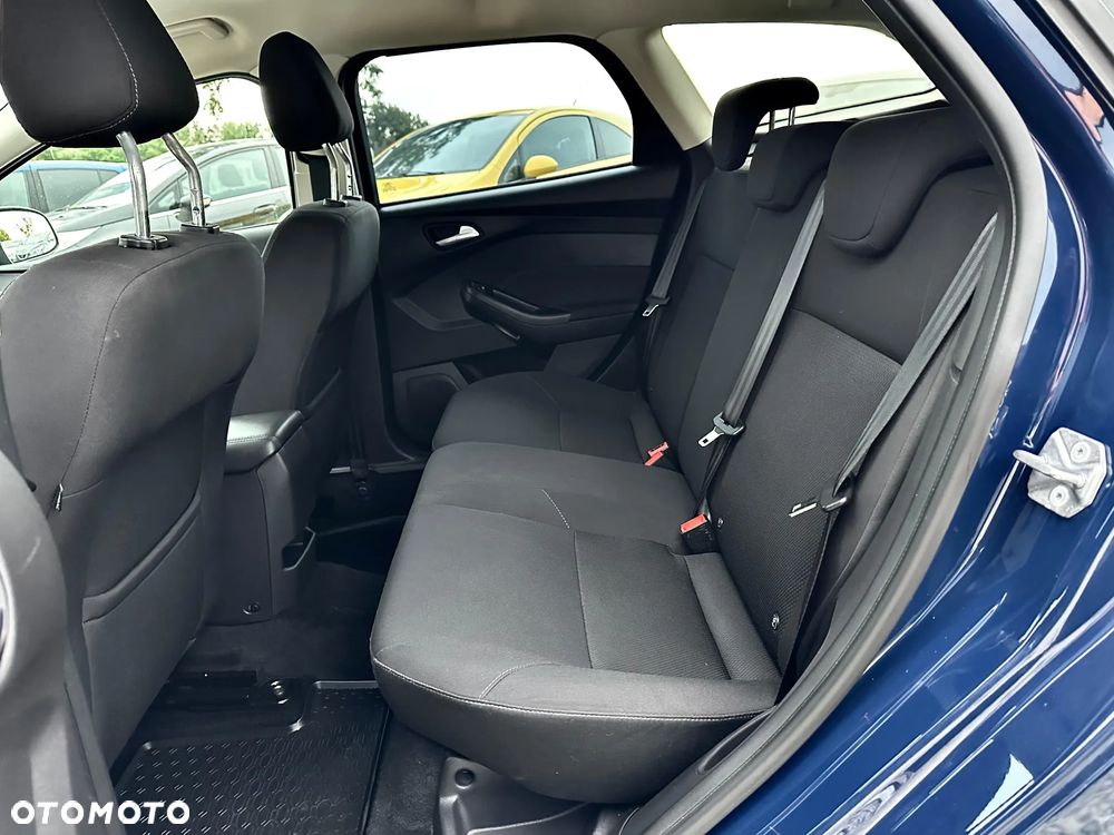 Ford Focus 1.0 EcoBoost Trend - 18