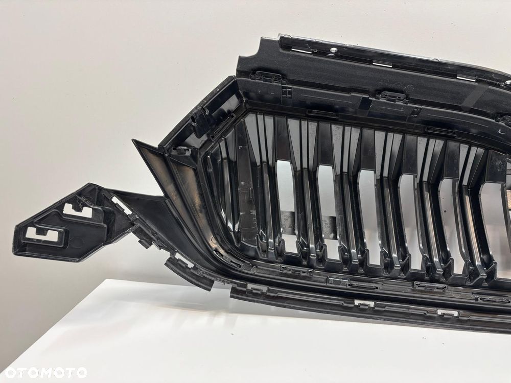 Skoda Octavia IV 4 VRS V RS Grill Atrapa Zderzaka 5E3853663C - 9