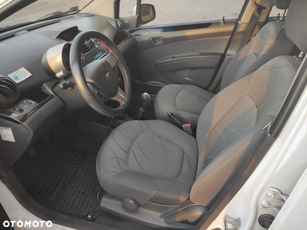 Chevrolet Spark - 4