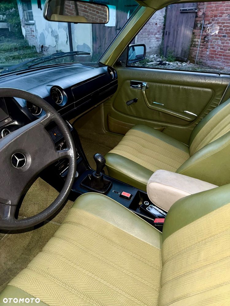 Mercedes-Benz W123 - 13
