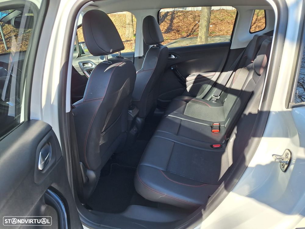 Peugeot 2008 PureTech 110 Stop&Start EAT6 GT-Line Edition - 14