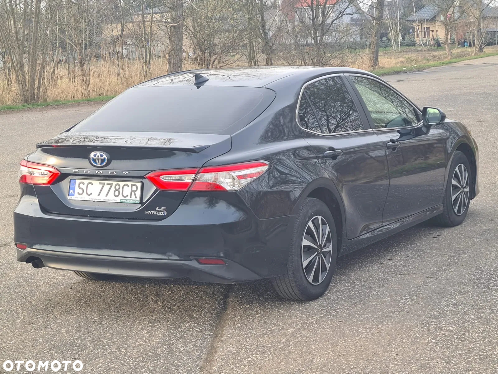 Toyota Camry - 10