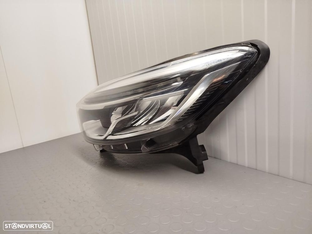 FAROL ESQUERDO RENAULT CAPTUR I - 2