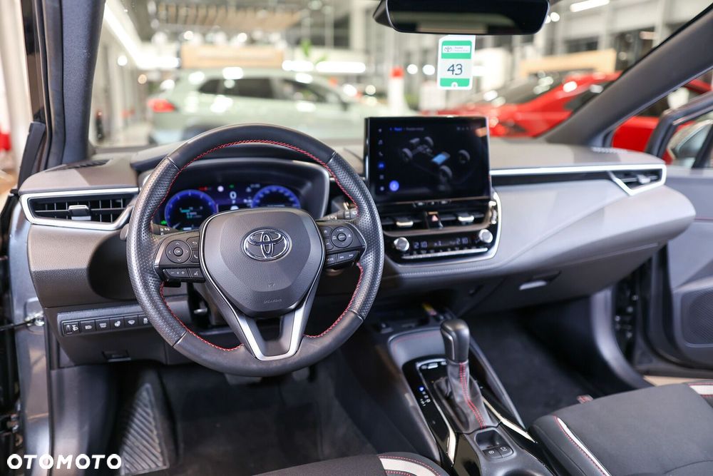 Toyota Corolla 2.0 Hybrid GR Sport Dynamic - 26