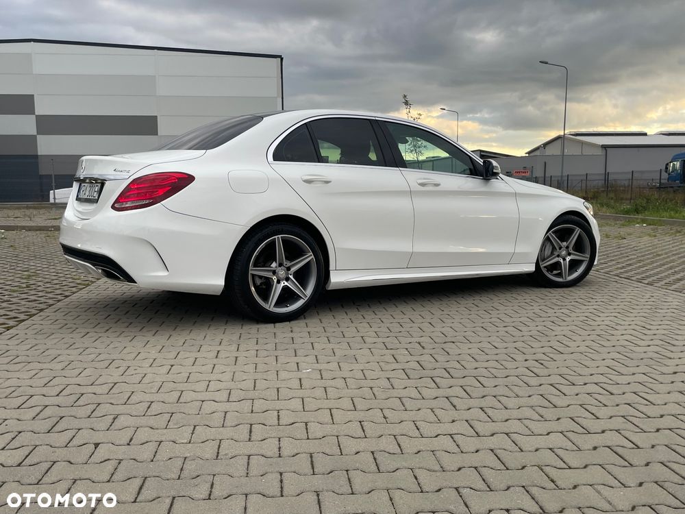 Mercedes-Benz Klasa C 300 7G-TRONIC AMG Line - 12