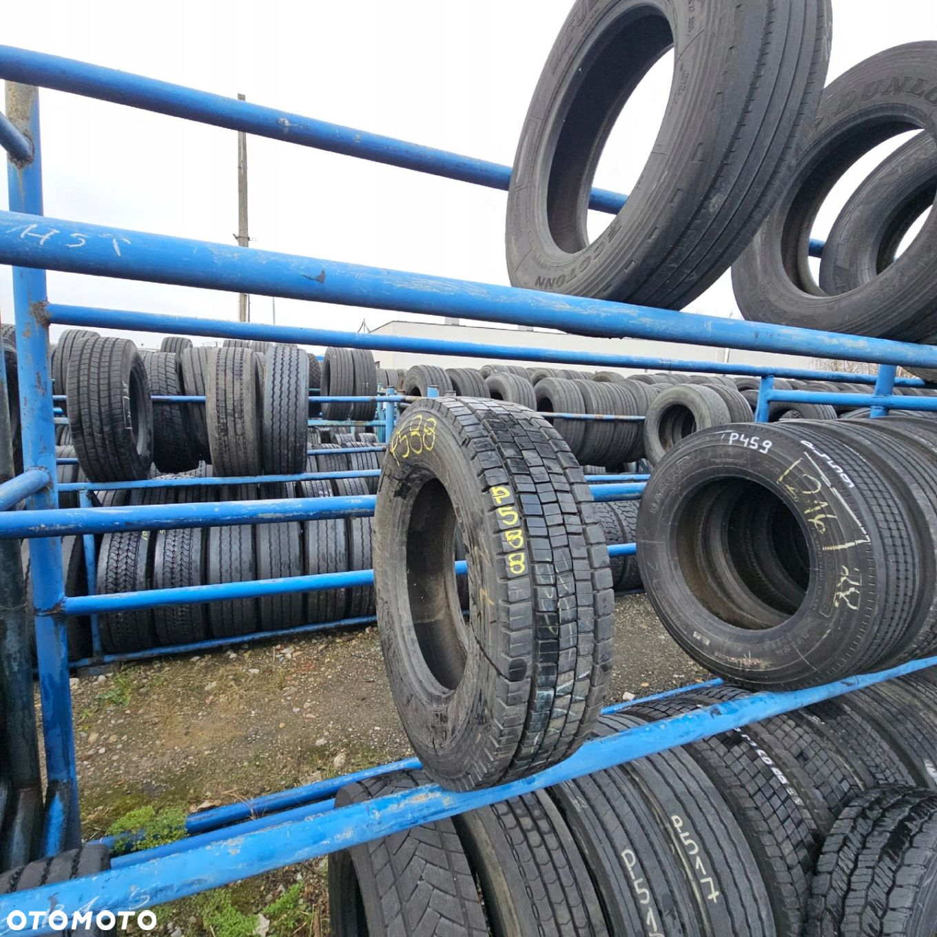 215/75R17,5 DUNLOP SP444 10mm OPONA UŻYWANA NAPĘDOWA NAPĘD TYŁ P588 - 4
