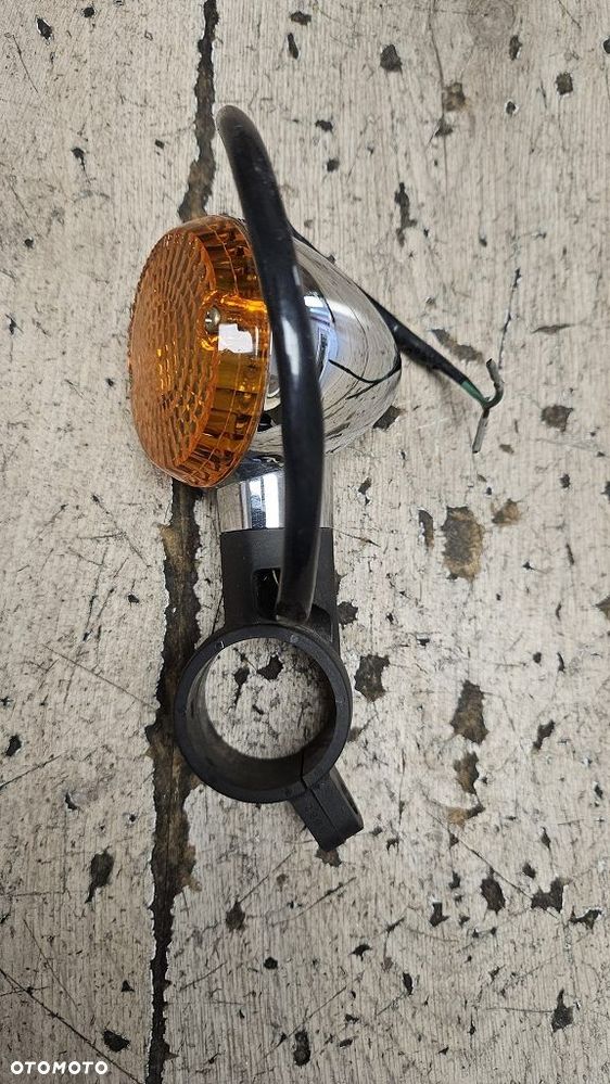 Kierunkowskaz przód mocowanie guma Kawasaki VN800 Vulcan Custom - 6