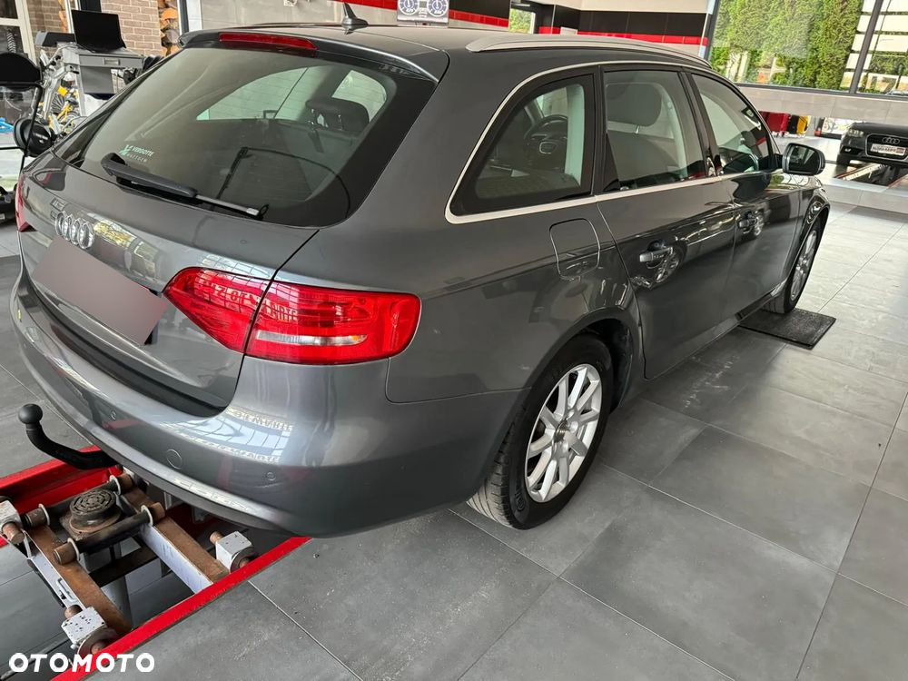 Audi A4 Avant 2.0 TDI 120g DPF Attraction - 9