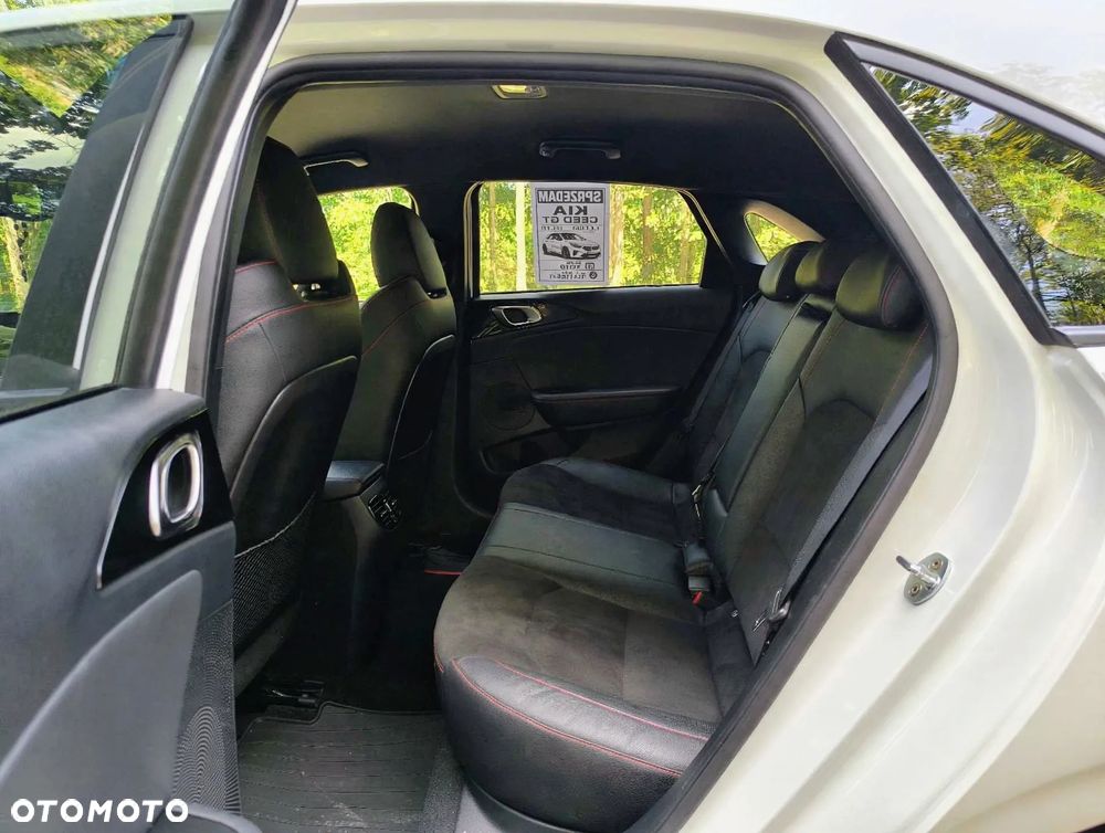 Kia Ceed 1.6 T-GDI GT DCT - 6